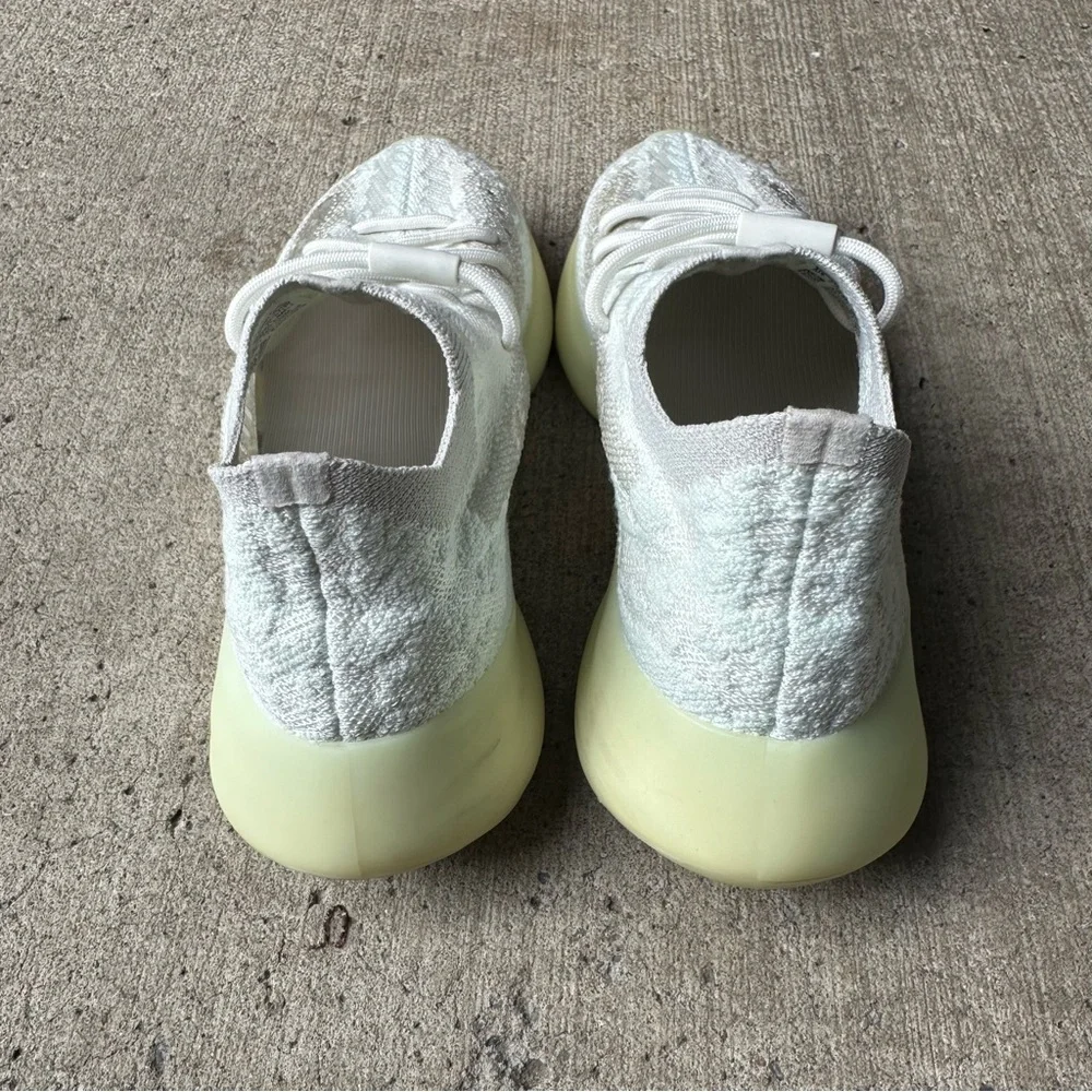 Yeezy Boost 380 Calcite Glow Men’s 8.5 adidas sneakers comfortable streetwear - Picture 2 of 10